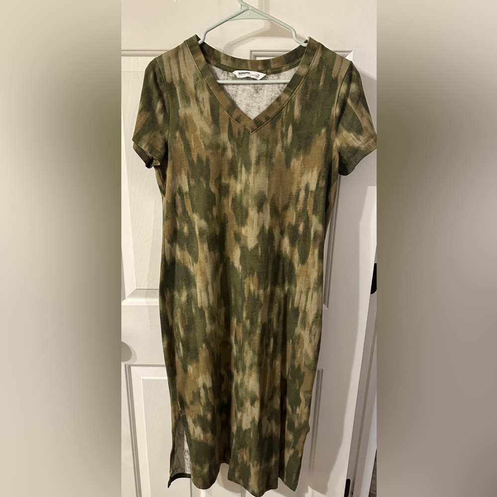 Sonoma midi tshirt dress, camo like/tie dye, size medium